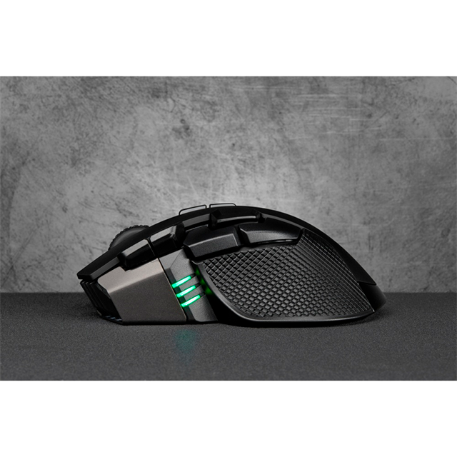 Mouse Gamer Corsair Ironclaw RGB Wireless, Óptico 18,000 DPI, Inalámbrico RF/BT y USB, 7 Botones Programables, iCUE, Negro - CH-9317011-NA